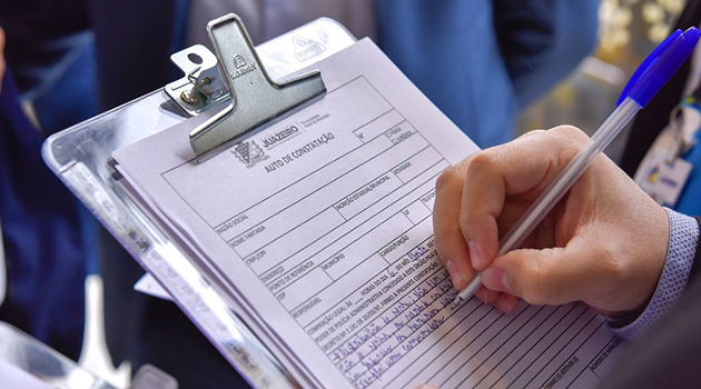 PROCON realiza operação de fiscalização em agências bancárias em parceria com a OAB