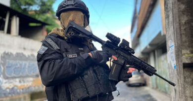 Vereador baiano e outras cinco pessoas são presas em operação que investiga esquema financeiro ligado ao BDM Vereador baiano e outras cinco pessoas são presas em operação que investiga esquema financeiro ligado ao BDM