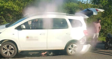 Acidente envolve 3 veículos e deixa casal ferido na BR-428, em Petrolina