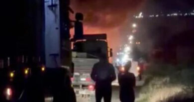 Acidente entre carreta e carro de passeio é registrado na BR-407, em Filadélfia