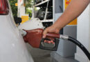 Com nova alta mundial do petróleo, governo segura desconto na gasolina Com nova alta mundial do petróleo, governo segura desconto na gasolina