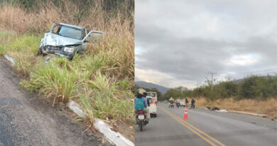 Mulher morre e companheiro fica ferido após colisão entre moto e carro na BR-324, em Jacobina Mulher morre e companheiro fica ferido após colisão entre moto e carro na BR-324, em Jacobina