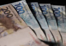 Governo prevê salário mínimo de R$ 1.741 em 2027